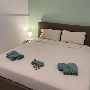 Lavica Airport Bed & Breakfast